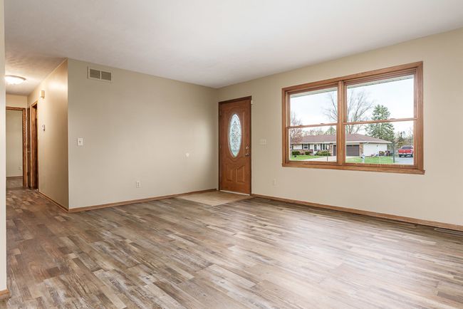 8932 Polaris Dr, House other with 3 bedrooms, 2 bathrooms and 2 parking in Machesney Park IL | Image 8