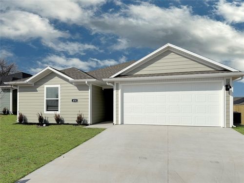 570 Raegan Street, Prairie Grove, AR, 72753 | Card Image