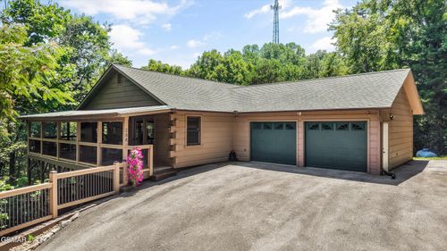 288 Panther Creek Rd, Sevierville, TN, 37876-2316 | Card Image