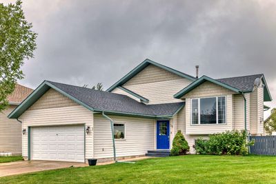 85 Herder Dr, House detached with 5 bedrooms, 3 bathrooms and 2 parking in Sylvan Lake AB | Image 1