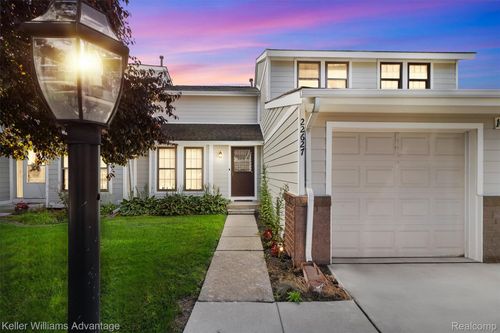 22627 Cranbrooke Dr, Novi, MI, 48375-4504 | Card Image