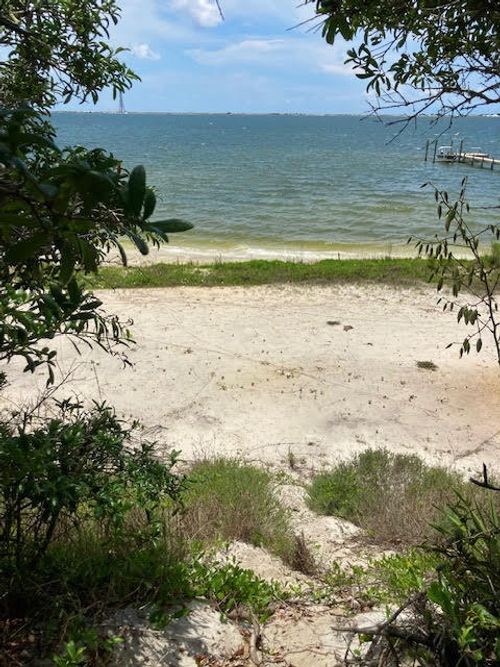 2847 W Highway 98, Mary Esther, FL, 32569-2334 | Card Image