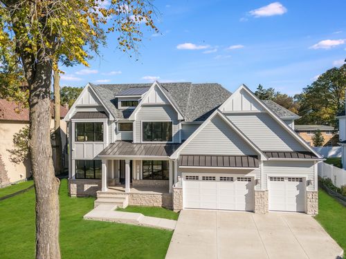 726 Willow Rd, Naperville, IL, 60540-7419 | Card Image