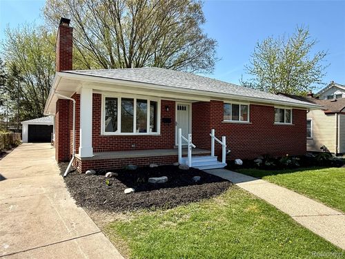 21805 Pleasant Ave, Eastpointe, MI, 48021-2475 | Card Image