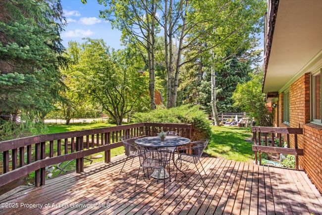 531 W Gillespie St, House other with 4 bedrooms, 4 bathrooms and null parking in Aspen CO | Image 4