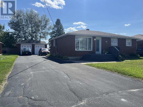 13 Eighth St, Earlton, ON, P0J1E0 | Card Image