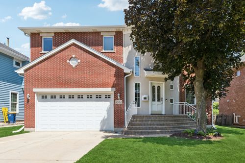 2532 Illinois Rd, Northbrook, IL, 60062-5243 | Card Image