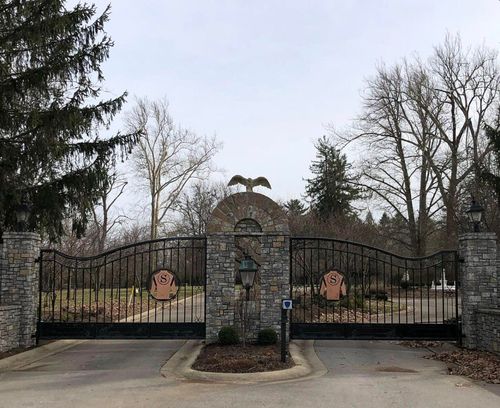 40-1600 Winners Cir, Lexington, KY, 40513-9014 | Card Image