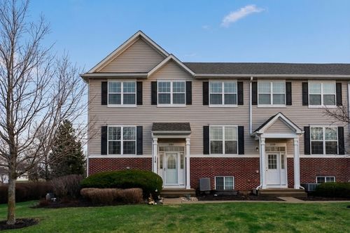 2261 Beresford Dr, Yorkville, IL, 60560-4703 | Card Image