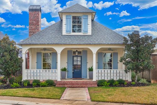 2111 Bridgewater Ave, Shreveport, LA, 71106-8573 | Card Image