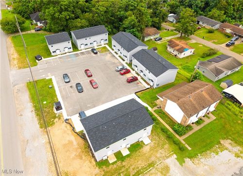 2811 Washington Blvd, Belpre, OH, 45714-1831 | Card Image