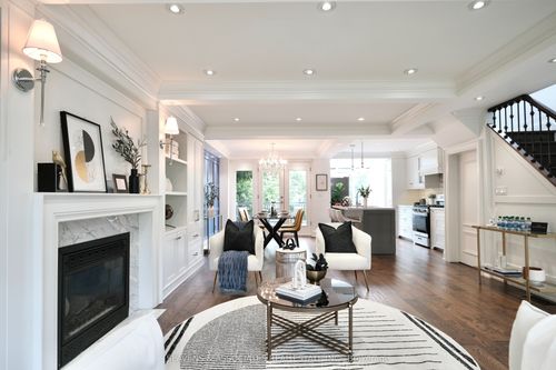 {{alt}} | Card Image