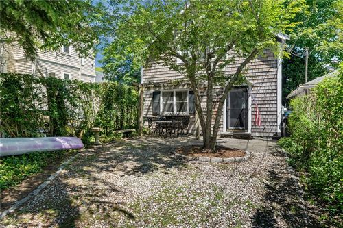 2 Lasalle Pl, Newport, RI, 02840-1510 | Card Image