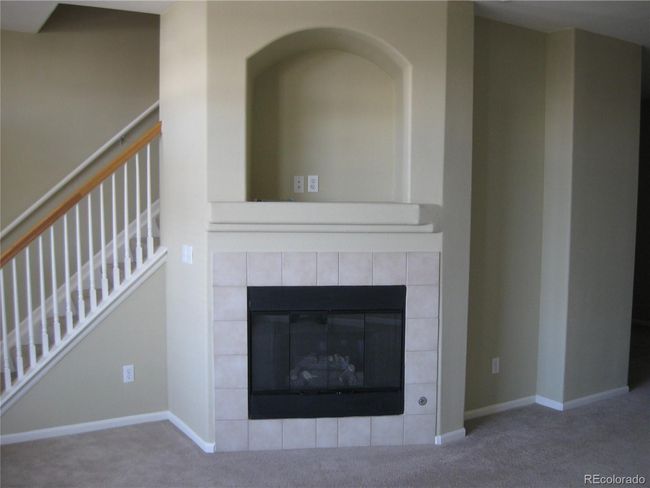 8338 Stonybridge Cir, Townhouse with 2 bedrooms, 3 bathrooms and 2 parking in Highlands Ranch CO | Image 6