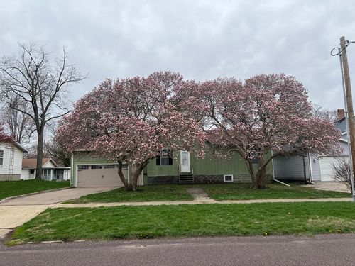 623 Park St, Kappa, IL, 61738-1841 | Card Image