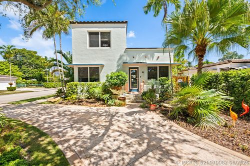 1555 Monroe St, Hollywood, FL, 33020-5532 | Card Image