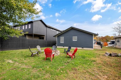 1213 Fillmore St, Bentonville, AR, 72712-4409 | Card Image