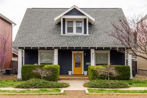 452 Sw B St, Bentonville, AR, 72712-5880 | Card Image