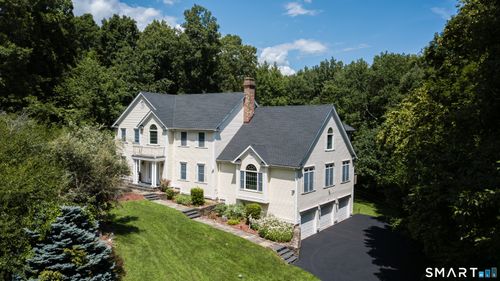 16 Gate Post Ln, Woodbury, CT, 06798-2136 | Card Image