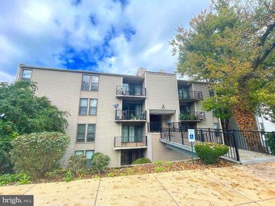 101 - 130 Duvall Lane, Condo with 3 bedrooms, 2 bathrooms and null parking in GAITHERSBURG MD | Image 1