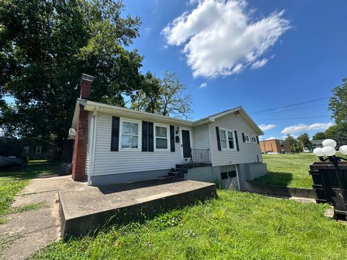 515 Chapel St, Falmouth, KY, 41040-1409 | Card Image