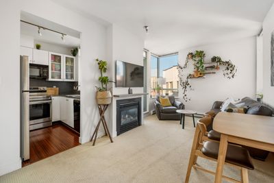 1307 - 1238 Burrard St, Condo with 1 bedrooms, 1 bathrooms and 1 parking in Vancouver BC | Image 3