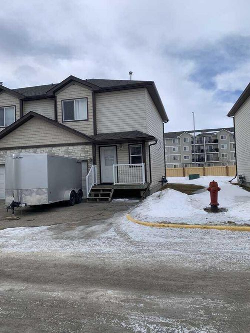 310-10150 121 Ave, Grande Prairie, AB, T8V8H2 | Card Image