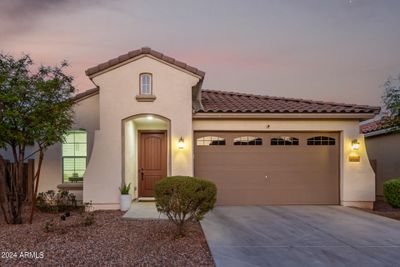 1829 S 104 Th Glen, House other with 3 bedrooms, 2 bathrooms and null parking in Tolleson AZ | Image 1