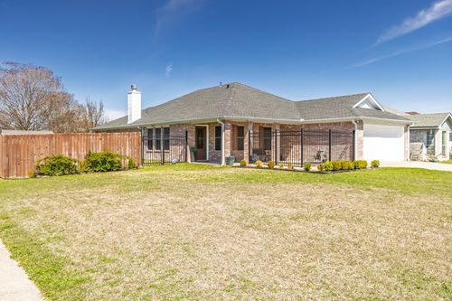 108 Red Cloud Dr, Greenville, TX, 75402-2801 | Card Image
