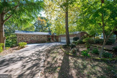 135 Windsor Dr, Calhoun, GA, 30701-2055 | Card Image