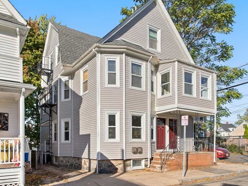 16-18 Meridian Parkway, Malden, MA, 02148 | Card Image