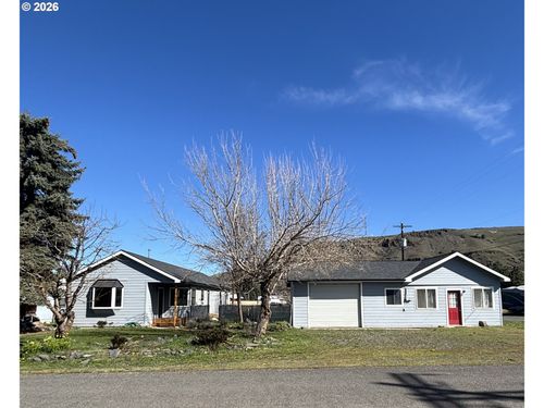 107 W 2nd St, Wallowa, OR, 97885-8529 | Card Image