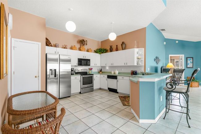 Kitchen Showing Eat-In Space | Image 15