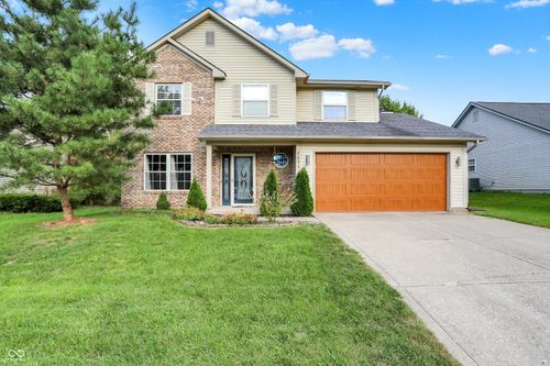 7843 Almond Dr, Indianapolis, IN, 46237-9252 | Card Image