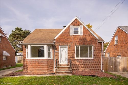 14728 Harley Ave, Cleveland, OH, 44111-2139 | Card Image