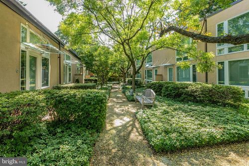 apt-8-36 Moore St, Princeton, NJ, 08542-6900 | Card Image