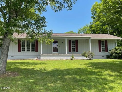 3215 Mill St, Pigeon Forge, TN, 37863-3722 | Card Image