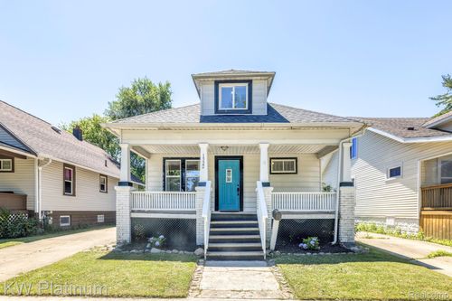 1322 Division St, Port Huron, MI, 48060-6125 | Card Image
