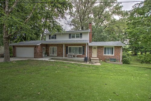 232 S 8th St, Riverton, IL, 62561-8013 | Card Image
