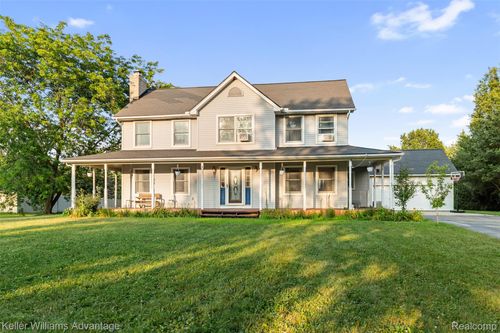 22627 Otter Rd, New Boston, MI, 48164-9674 | Card Image