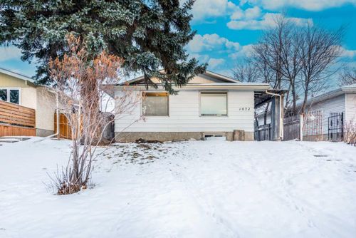 1432 43 St Ne, Calgary, AB, T2A3L6 | Card Image