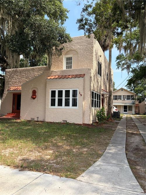 19 W Pendleton Ave, Eustis, FL, 32726-2822 | Card Image