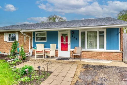 105 Queenswood Rd, Bolingbrook, IL, 60440-2517 | Card Image