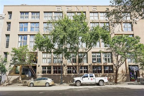 apt-407-333 Julia St, New Orleans, LA, 70130-8505 | Card Image