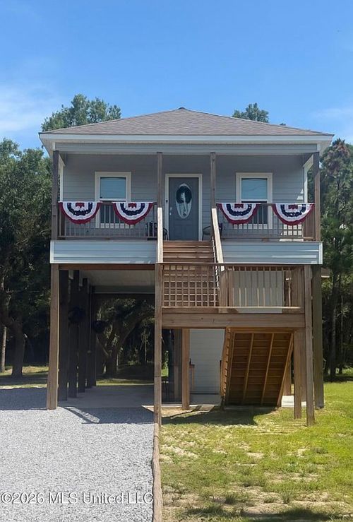 6157 S Railroad Ave, Bay Saint Louis, MS, 39520-9681 | Card Image