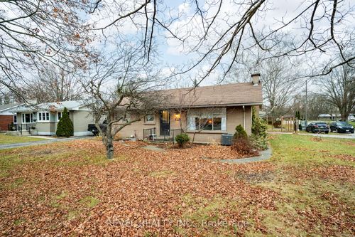 {{alt}} | Card Image