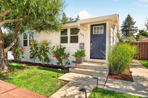 1571 Menlo Avenue, Napa, CA, 94558 | Card Image