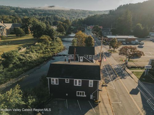 34 Main St, Livingston Manor, NY, 12758-5113 | Card Image