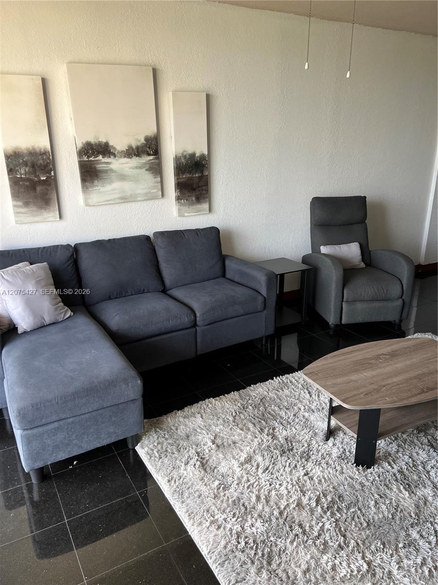 Residential in North Miami 5