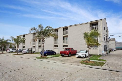 apt-205-2330 Edenborn Ave, Metairie, LA, 70001-6432 | Card Image